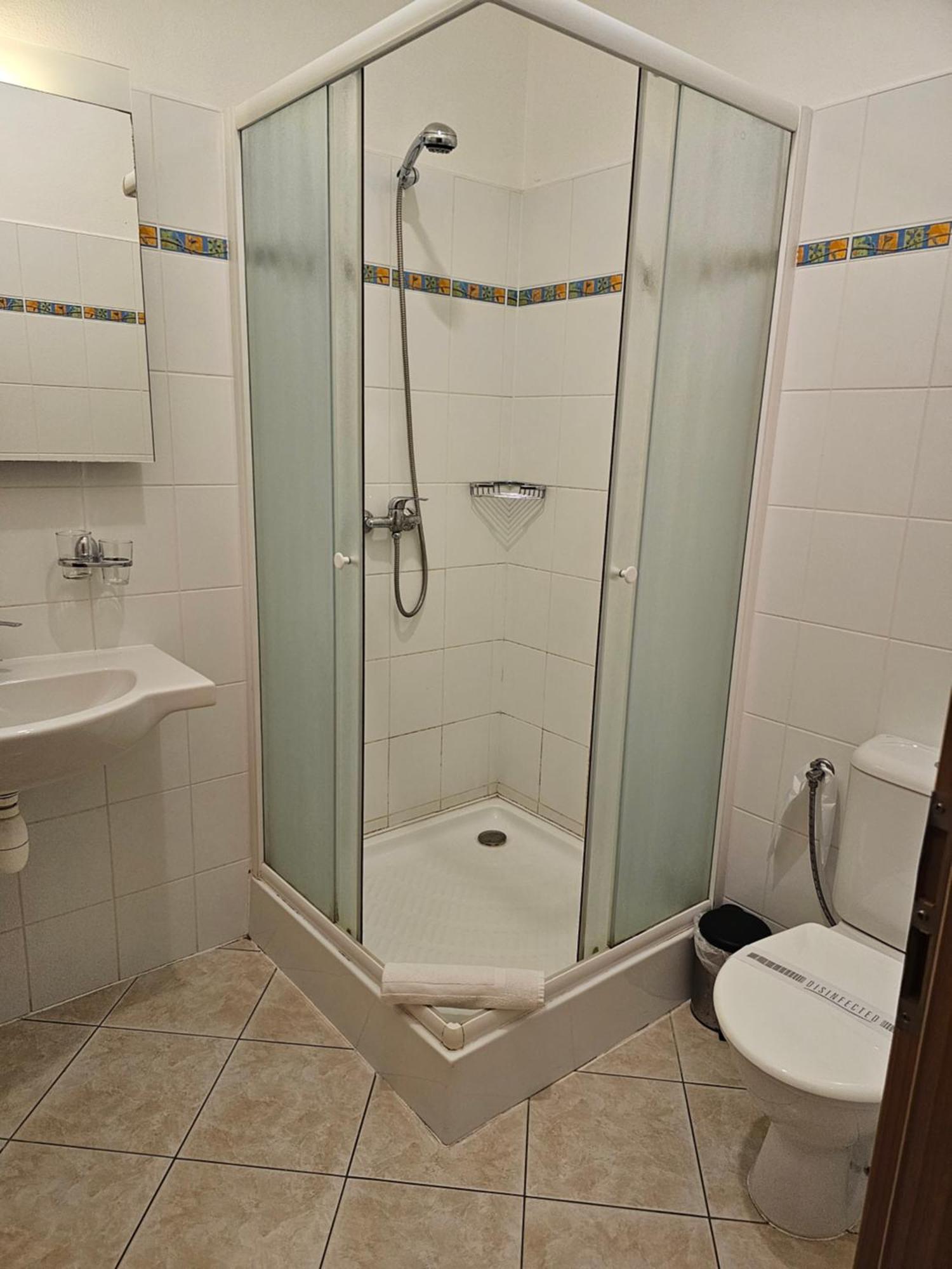 Hotel U Divadla Znojmo Bagian luar foto